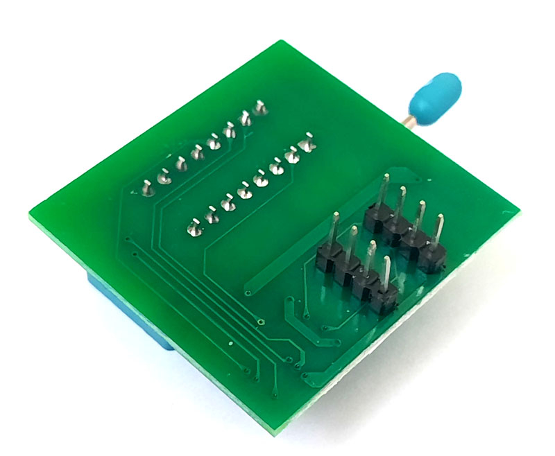 ������� ����������� SPI FLASH 1.8� � 3�.