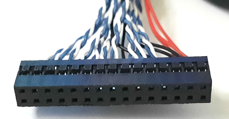 ������ LVDS  FIX-30P-S8 ����������� ������� � ������� 400��.