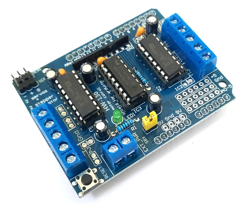 ������� ������� �� ������ ���������� L293D ��� ARDUINO.