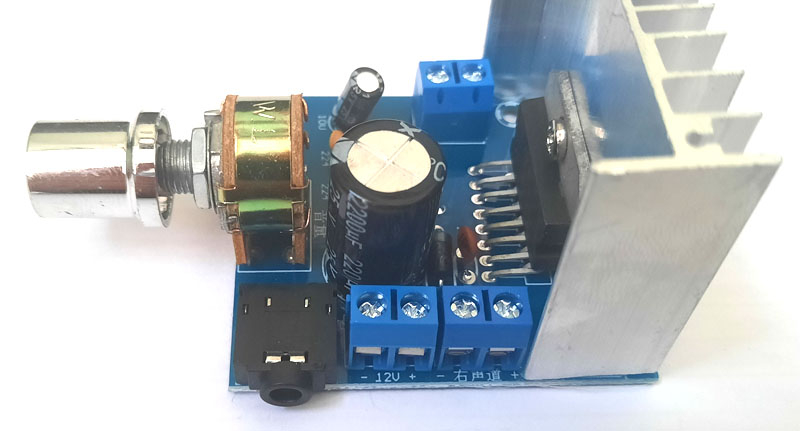 ��������� 2�15WT �� TDA7297 � ����������� ���������.