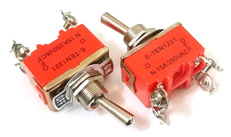 E-TEN 1221, on-on, 15A, 250V.