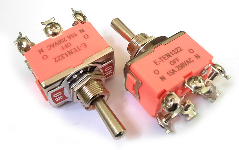 E-TEN 1322, on-off-on, 15A, 250V.