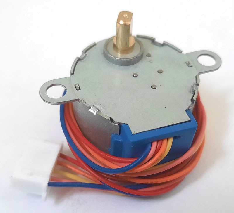 ������� ��������� 28BYJ-48 5�.